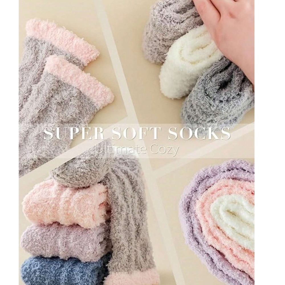 Cozy Fuzzy Color Block Textured Socks Set - Picture 4 of 4